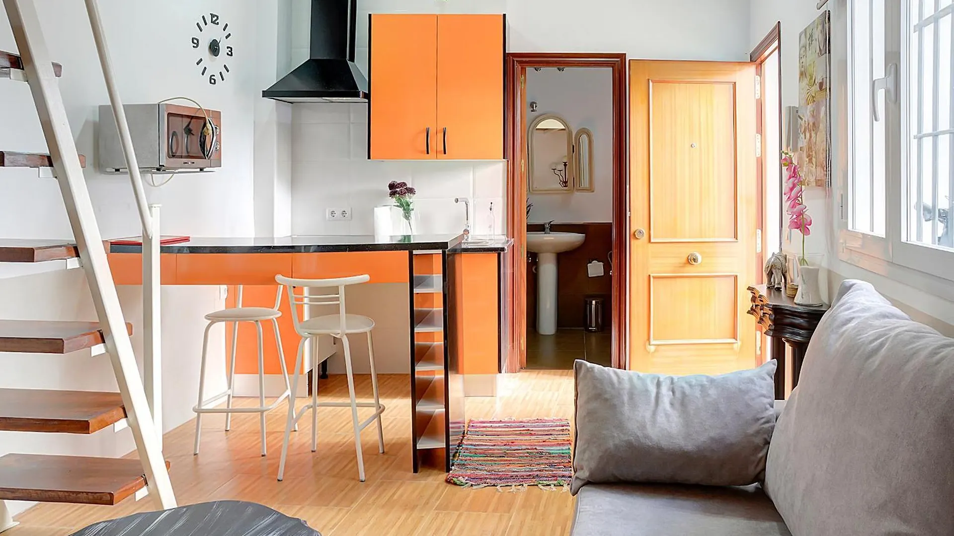 Apartment Magical Studio In The Center Feijoo Seville