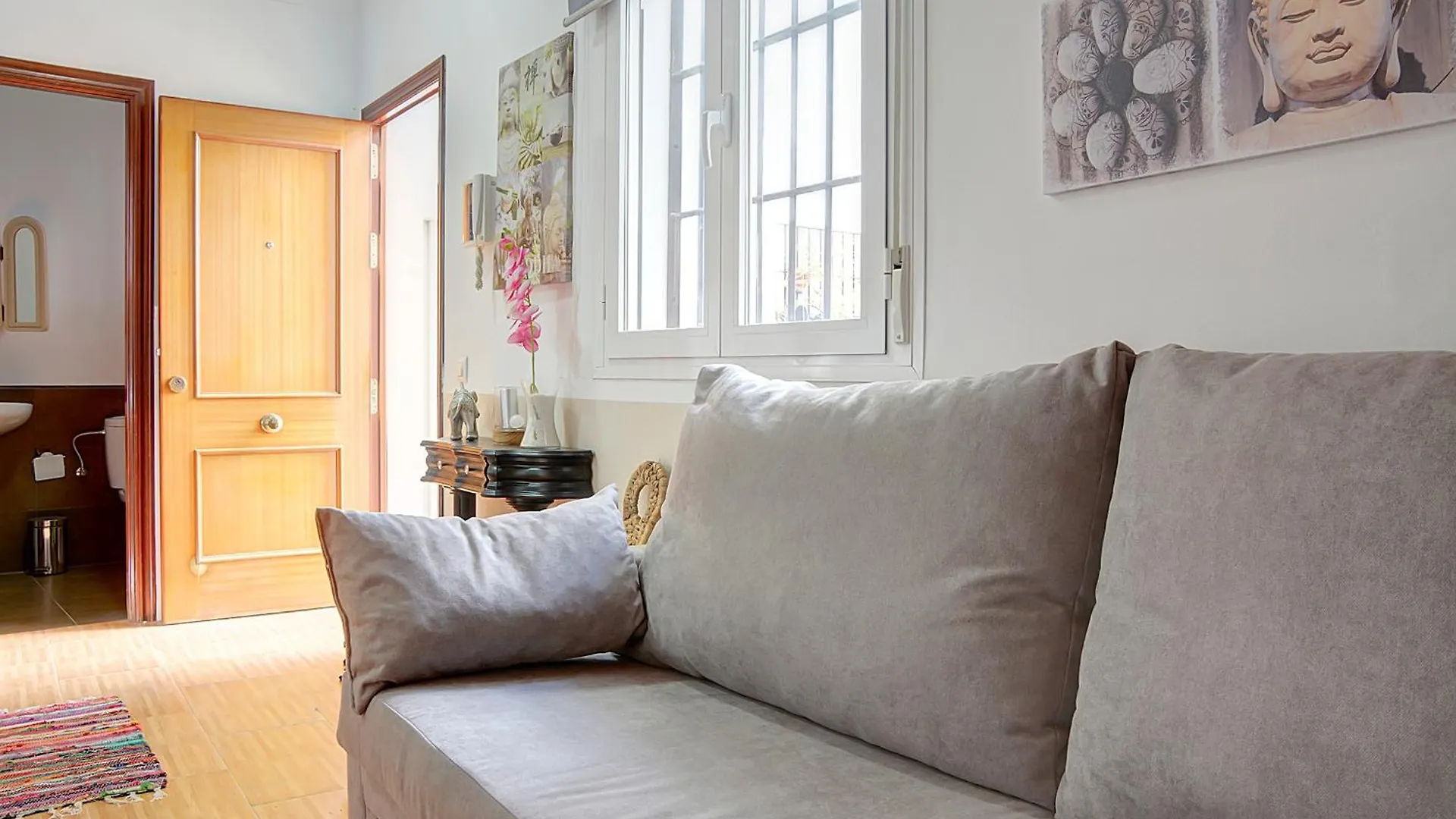Magical Studio In The Center Feijoo Sevilla 0*,
